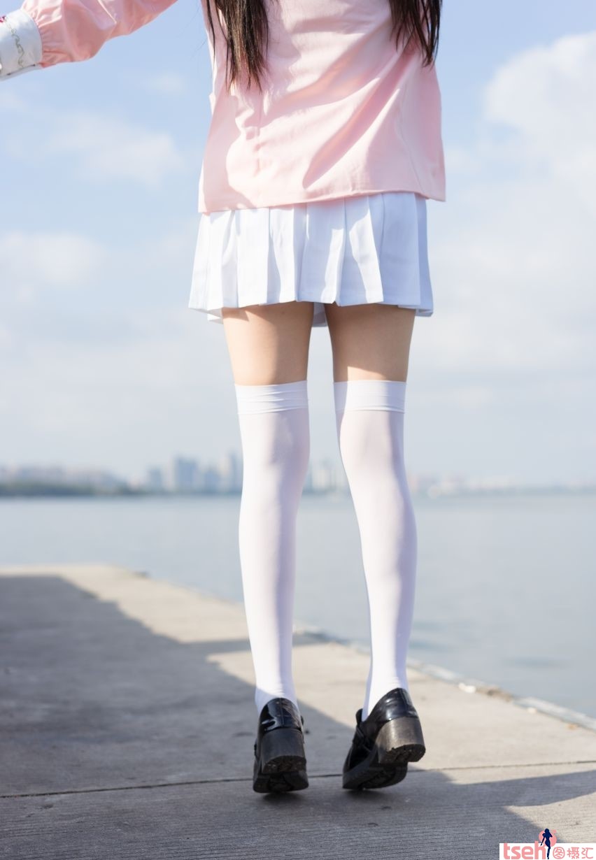 喵写真-全套合集下载-永久会员免费下载【43套全年龄-22G】-图摄汇